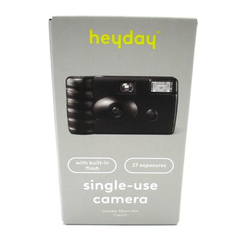 Heyday Single-Use 35mm Film Camera Black Built-In Flash 27 Exposures New